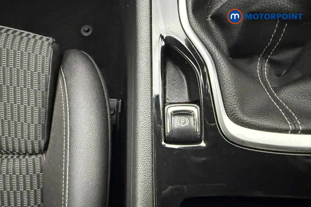 Vauxhall Insignia SRI Manual Petrol Hatchback - Stock Number (1618801) - 13th supplementary image