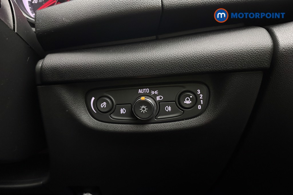 Vauxhall Insignia SRI Manual Petrol Hatchback - Stock Number (1618801) - 15th supplementary image