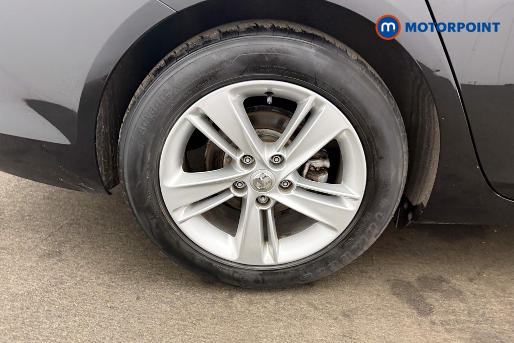 Vauxhall Insignia SRI Manual Petrol Hatchback - Stock Number (1618801) - 22nd supplementary image