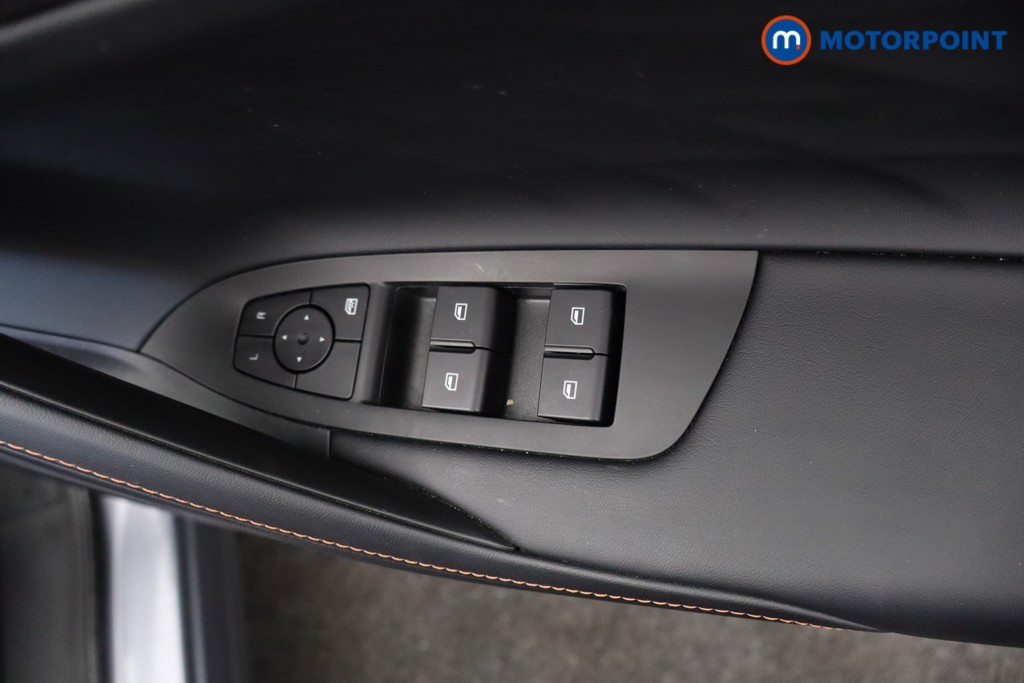 Mg Motor Uk HS SE Automatic Petrol-Electric Hybrid SUV - Stock Number (1623039) - 17th supplementary image