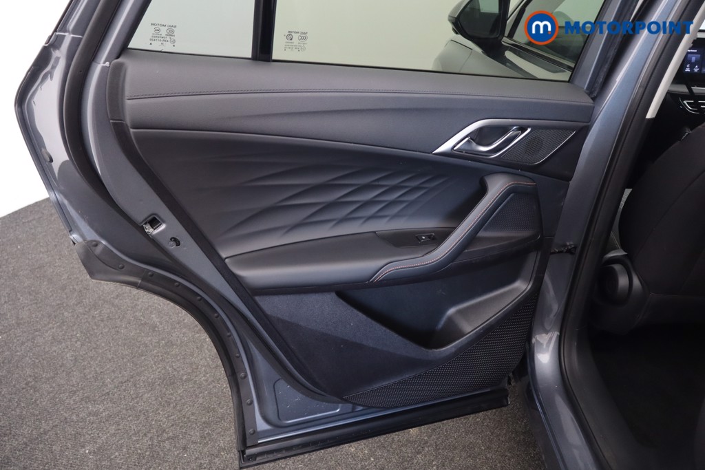 Mg Motor Uk HS SE Automatic Petrol-Electric Hybrid SUV - Stock Number (1623039) - 25th supplementary image