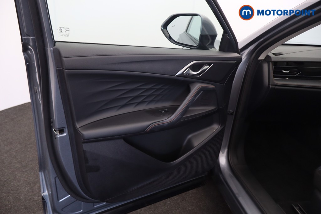 Mg Motor Uk HS SE Automatic Petrol-Electric Hybrid SUV - Stock Number (1623039) - 29th supplementary image