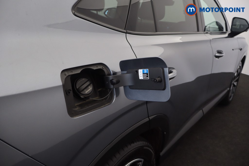 Mg Motor Uk HS SE Automatic Petrol-Electric Hybrid SUV - Stock Number (1623039) - 42nd supplementary image