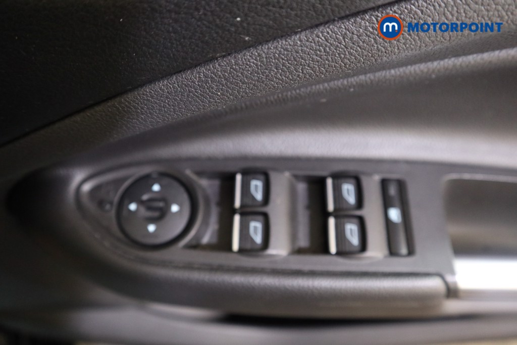 Ford Kuga St-Line Manual Petrol SUV - Stock Number (1623976) - 14th supplementary image