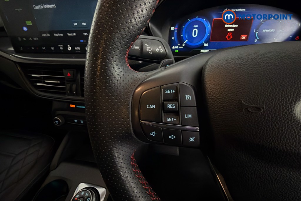 Ford Focus St-Line Vignale Automatic Diesel Hatchback - Stock Number (1624150) - 3rd supplementary image