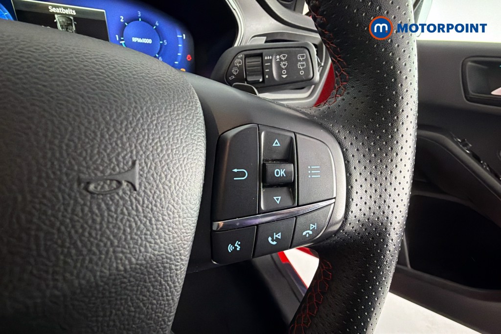 Ford Focus St-Line Vignale Automatic Diesel Hatchback - Stock Number (1624150) - 4th supplementary image