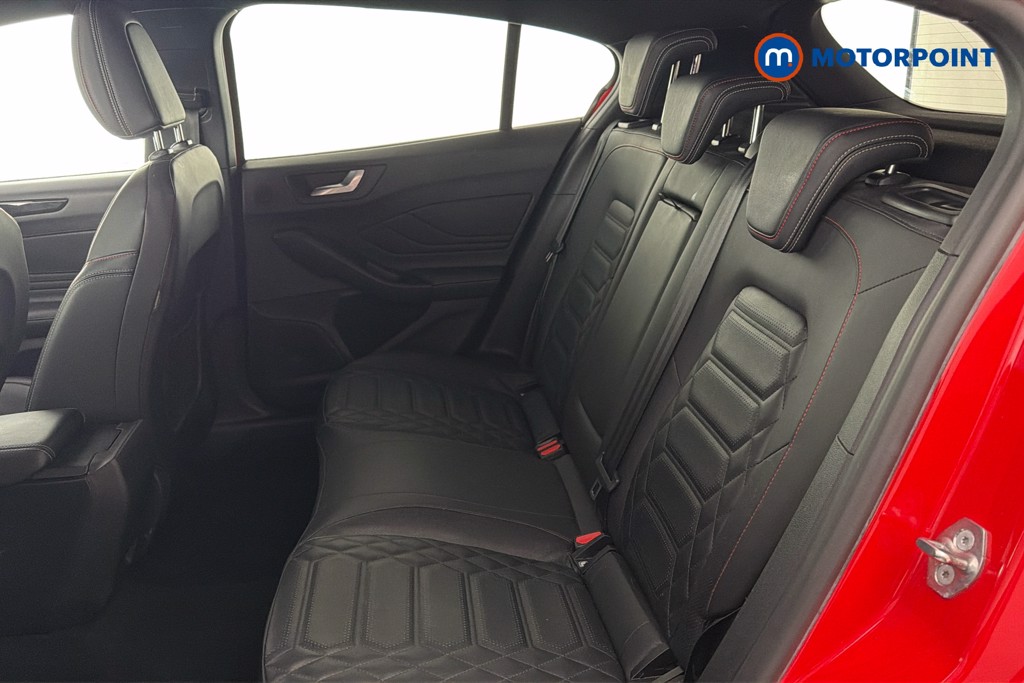 Ford Focus St-Line Vignale Automatic Diesel Hatchback - Stock Number (1624150) - 28th supplementary image