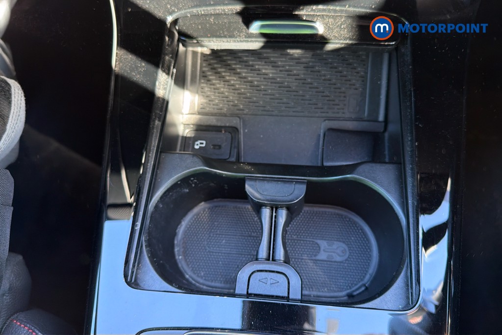 Mercedes-Benz A Class Amg Line Automatic Petrol Hatchback - Stock Number (1624219) - 16th supplementary image