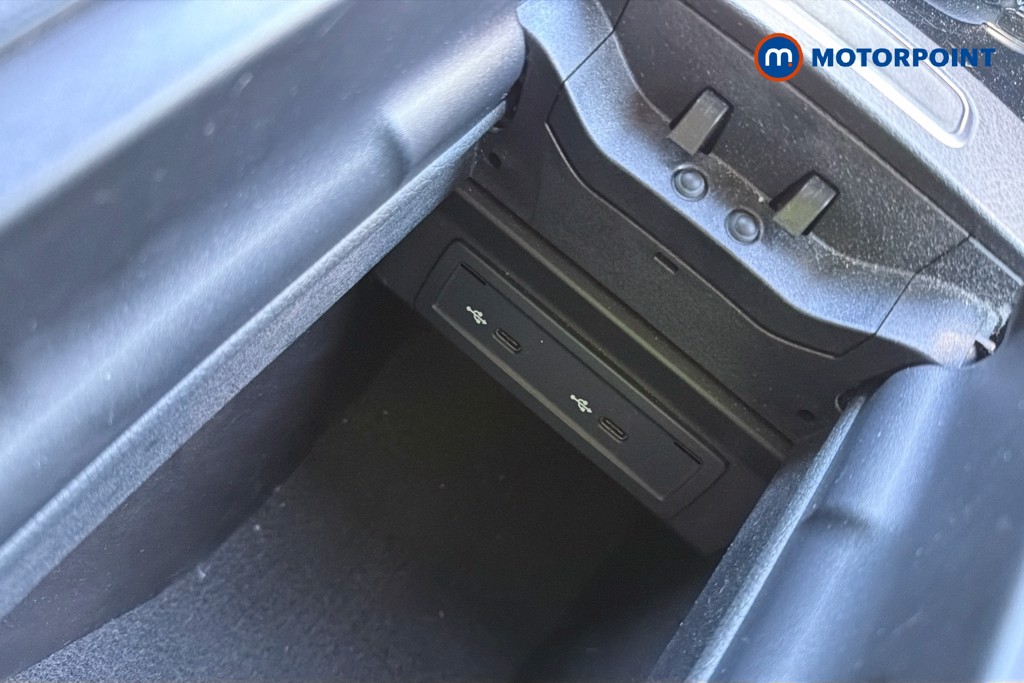 Mercedes-Benz A Class Amg Line Automatic Petrol Hatchback - Stock Number (1624219) - 17th supplementary image