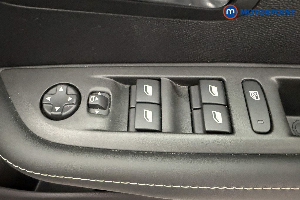 Peugeot 208 Allure Manual Petrol Hatchback - Stock Number (1624753) - 16th supplementary image
