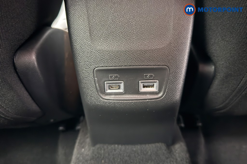 Peugeot 208 Allure Manual Petrol Hatchback - Stock Number (1624753) - 18th supplementary image