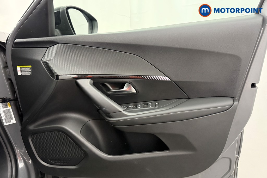 Peugeot 2008 Allure Manual Petrol SUV - Stock Number (1624947) - 14th supplementary image