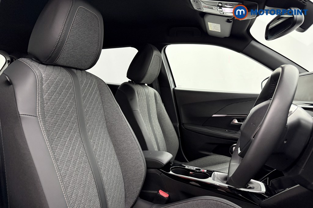 Peugeot 2008 Allure Manual Petrol SUV - Stock Number (1624957) - 14th supplementary image