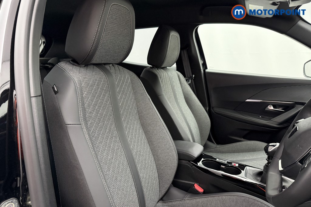 Peugeot 2008 Allure Manual Petrol SUV - Stock Number (1624976) - 14th supplementary image