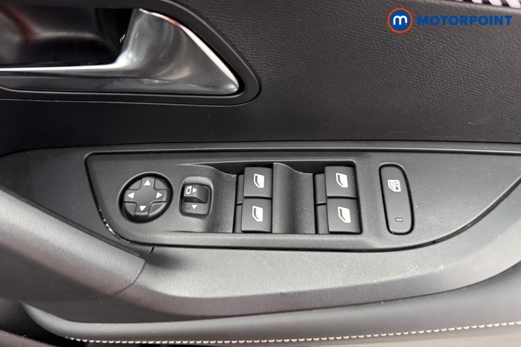 Peugeot 2008 Allure Manual Petrol SUV - Stock Number (1624976) - 16th supplementary image