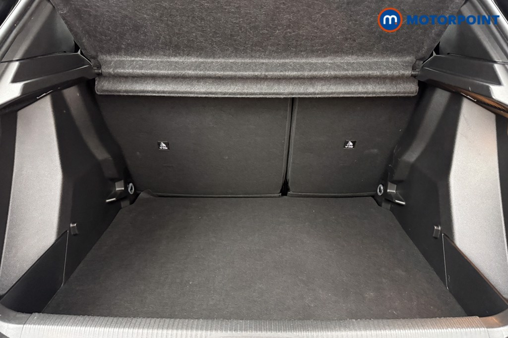 Peugeot 2008 Allure Manual Petrol SUV - Stock Number (1624976) - 20th supplementary image