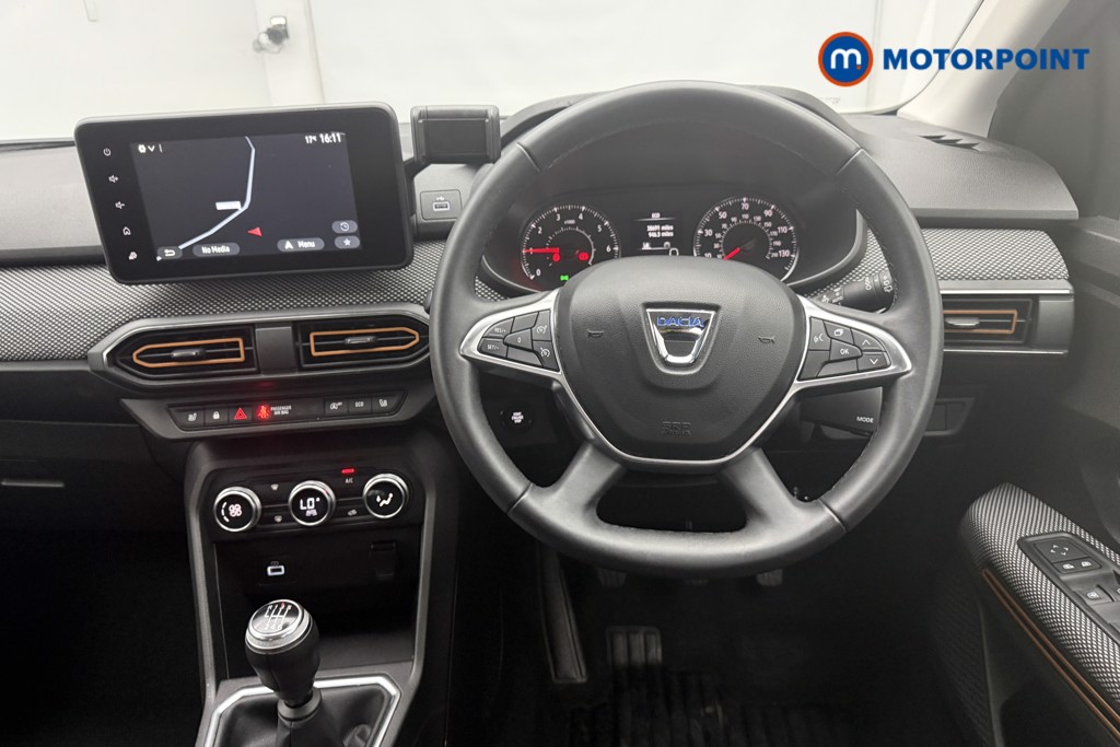 Dacia Sandero Stepway Prestige Manual Petrol Hatchback - Stock Number (1625235) - 2nd supplementary image