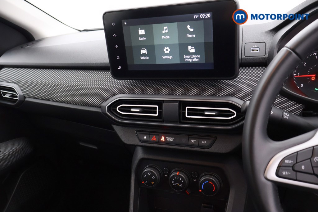 Dacia Sandero Expression Manual Petrol Hatchback - Stock Number (1625404) - 12th supplementary image