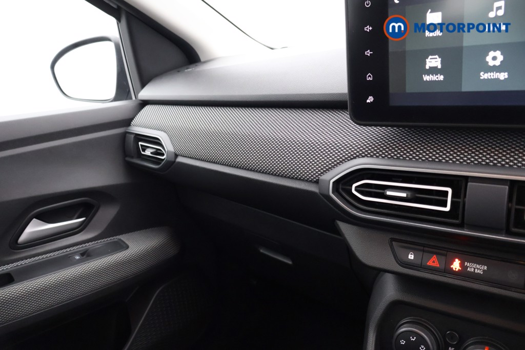 Dacia Sandero Expression Manual Petrol Hatchback - Stock Number (1625404) - 14th supplementary image