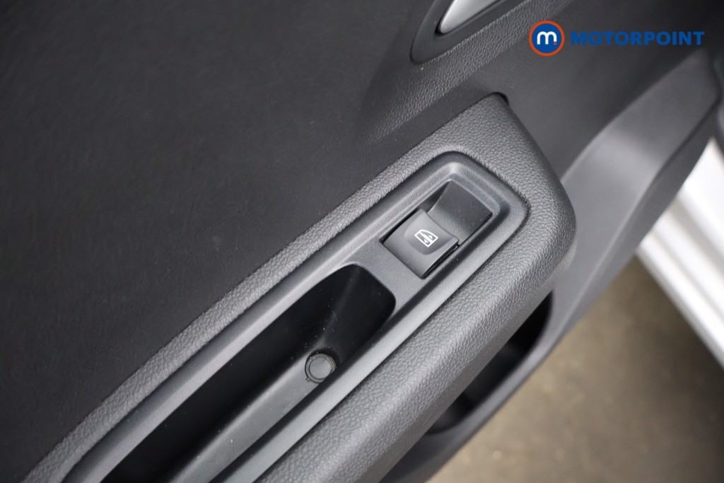 Dacia Sandero Expression Manual Petrol Hatchback - Stock Number (1625404) - 27th supplementary image