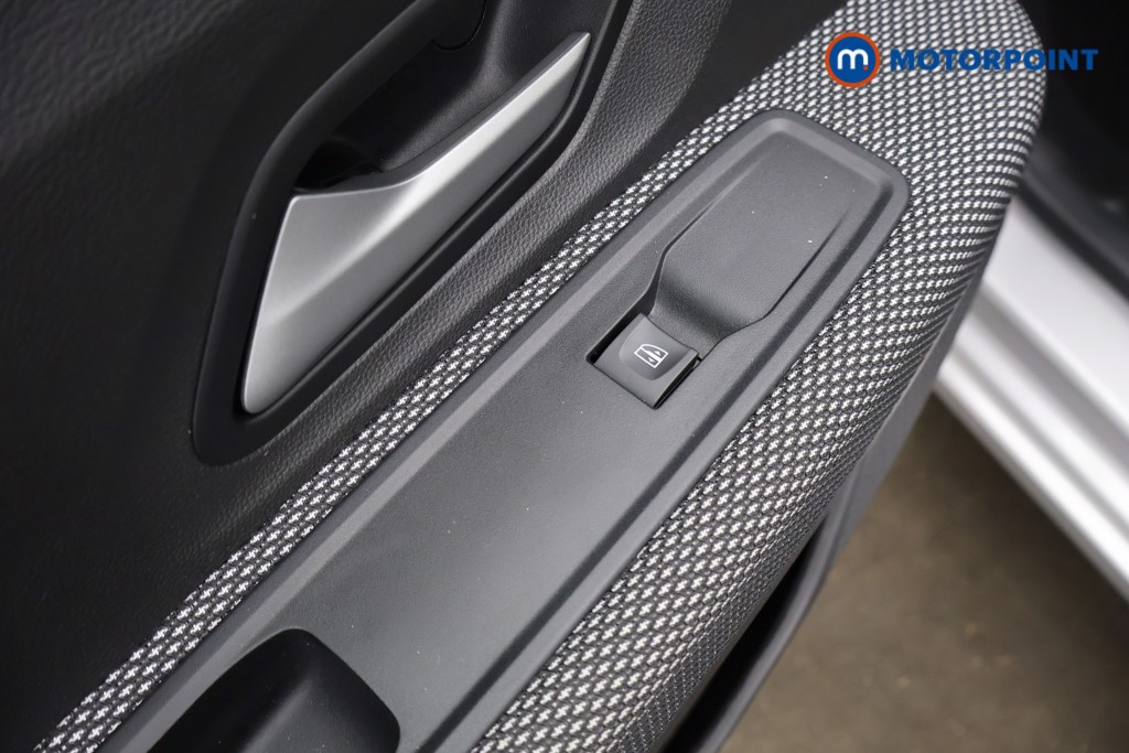 Dacia Sandero Expression Manual Petrol Hatchback - Stock Number (1625404) - 29th supplementary image