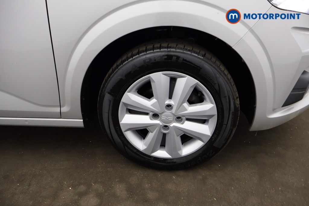 Dacia Sandero Expression Manual Petrol Hatchback - Stock Number (1625404) - 1st supplementary image