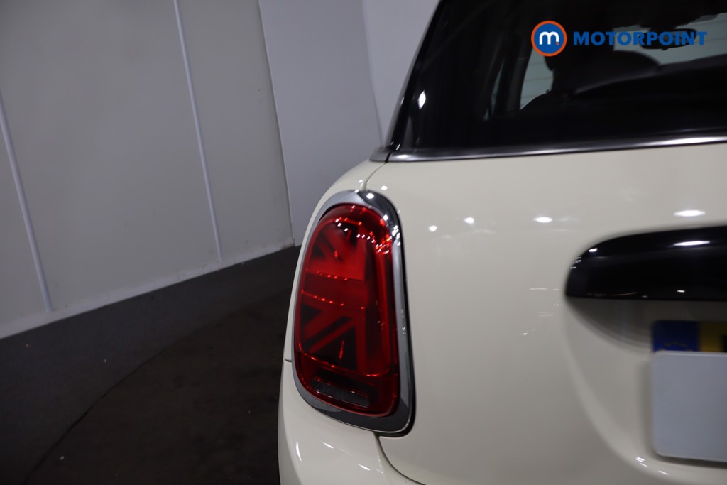 Mini Hatchback Cooper Classic Automatic Petrol Hatchback - Stock Number (1625943) - 35th supplementary image