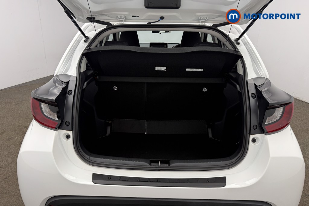 Toyota Yaris Icon Automatic Petrol-Electric Hybrid Hatchback - Stock Number (1627516) - 6th supplementary image