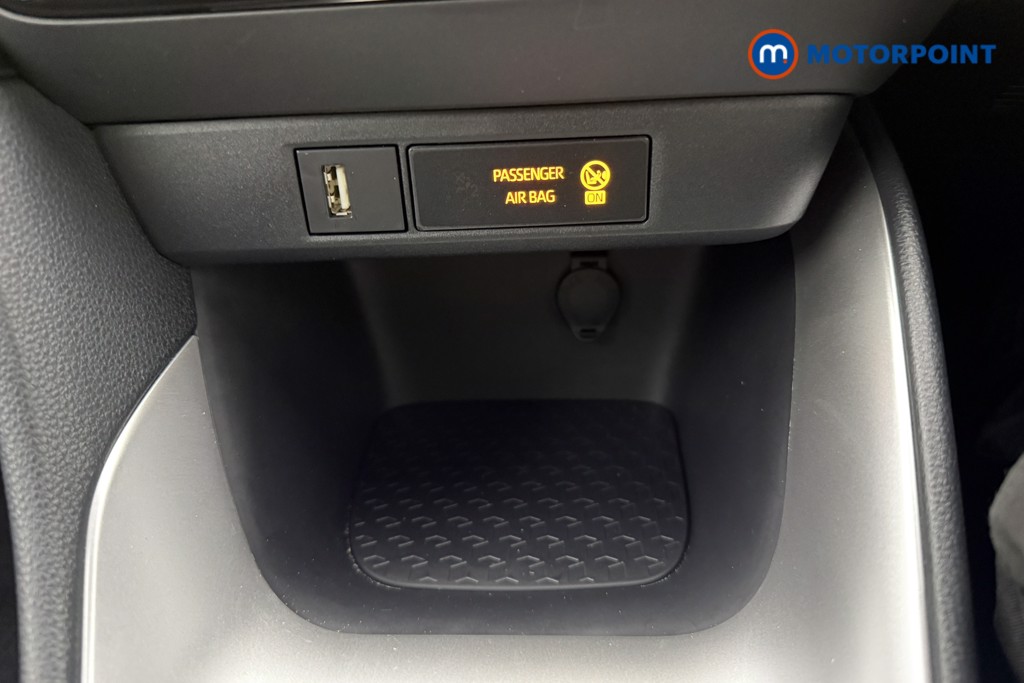 Toyota Yaris Icon Automatic Petrol-Electric Hybrid Hatchback - Stock Number (1627516) - 14th supplementary image