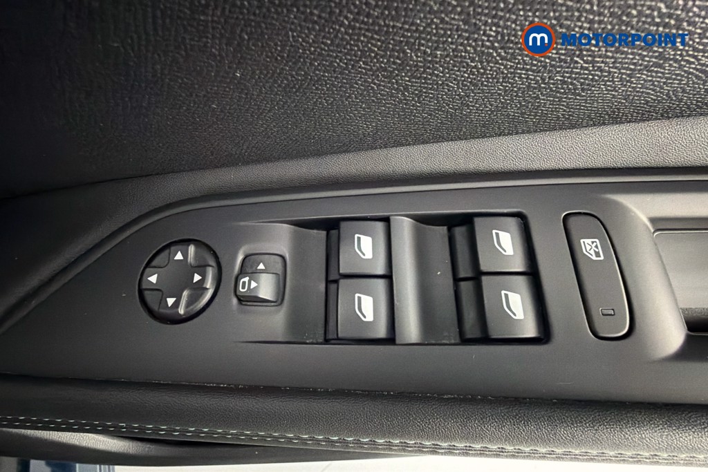 Peugeot 3008 Allure Automatic Petrol Plug-In Hybrid SUV - Stock Number (1628068) - 20th supplementary image