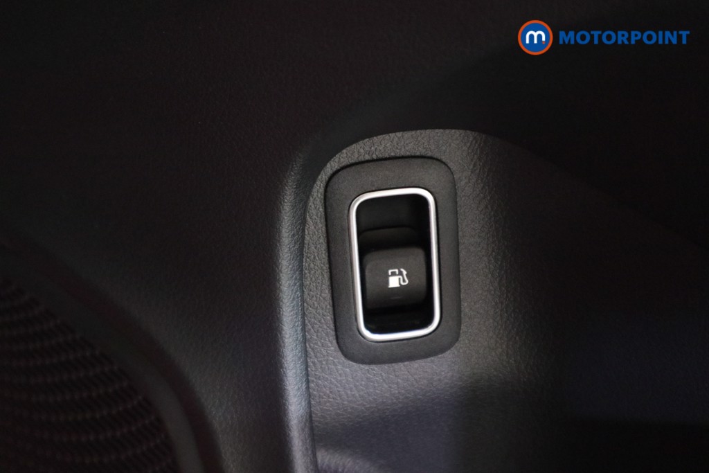 Mercedes-Benz CLA Amg Line Automatic Petrol Plug-In Hybrid Coupe - Stock Number (1628378) - 16th supplementary image