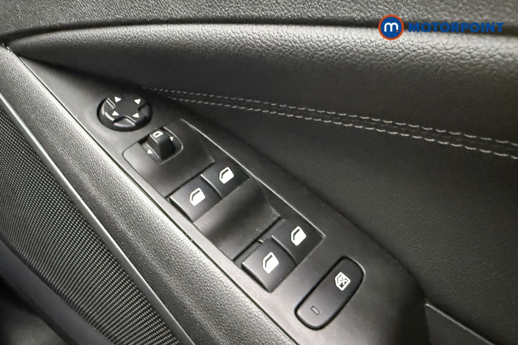 Vauxhall Crossland Elite Edition Automatic Petrol SUV - Stock Number (1628438) - 16th supplementary image