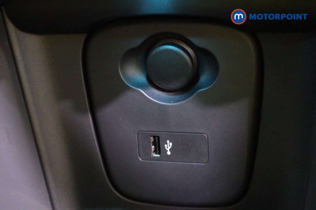 Mini Hatchback Cooper Sport Manual Petrol Hatchback - Stock Number (1628943) - 9th supplementary image