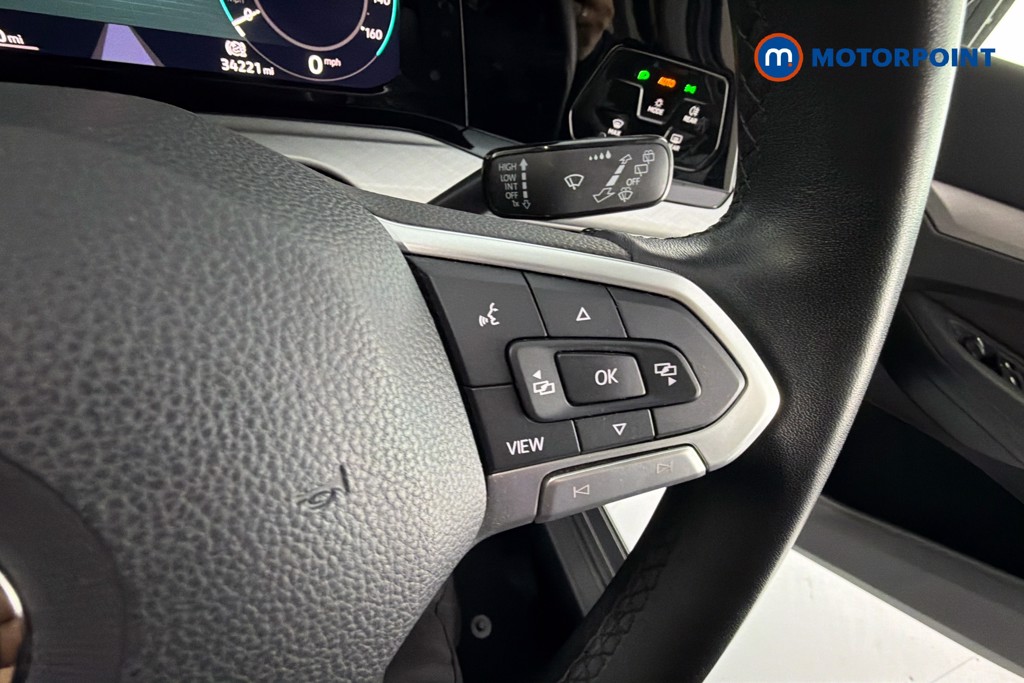 Volkswagen Golf Life Manual Petrol Hatchback - Stock Number (1628974) - 4th supplementary image