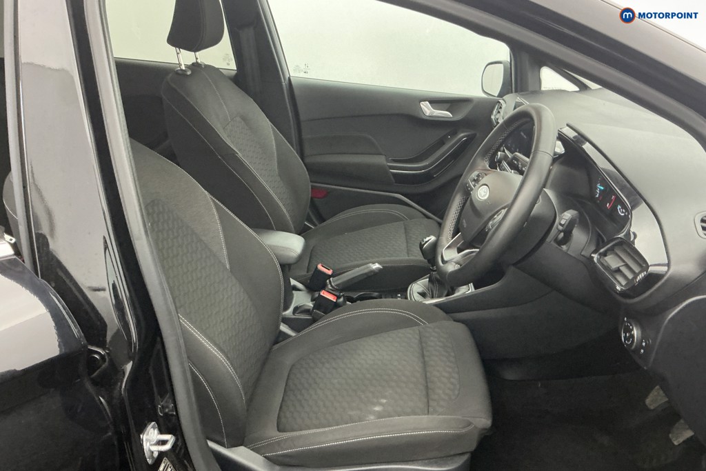 Ford Fiesta Titanium Manual Petrol Hatchback - Stock Number (1628981) - 6th supplementary image