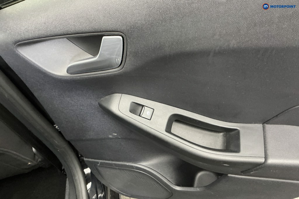 Ford Fiesta Titanium Manual Petrol Hatchback - Stock Number (1628981) - 30th supplementary image