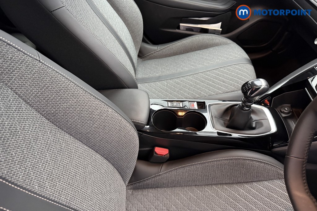 Peugeot 208 Allure Manual Petrol Hatchback - Stock Number (1630146) - 13th supplementary image