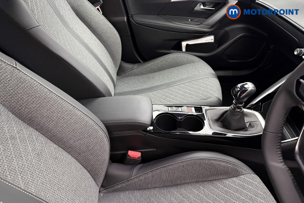 Peugeot 2008 Allure Manual Petrol SUV - Stock Number (1630174) - 13th supplementary image
