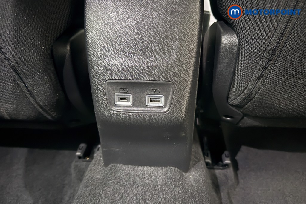 Peugeot 2008 Allure Manual Petrol SUV - Stock Number (1630174) - 18th supplementary image