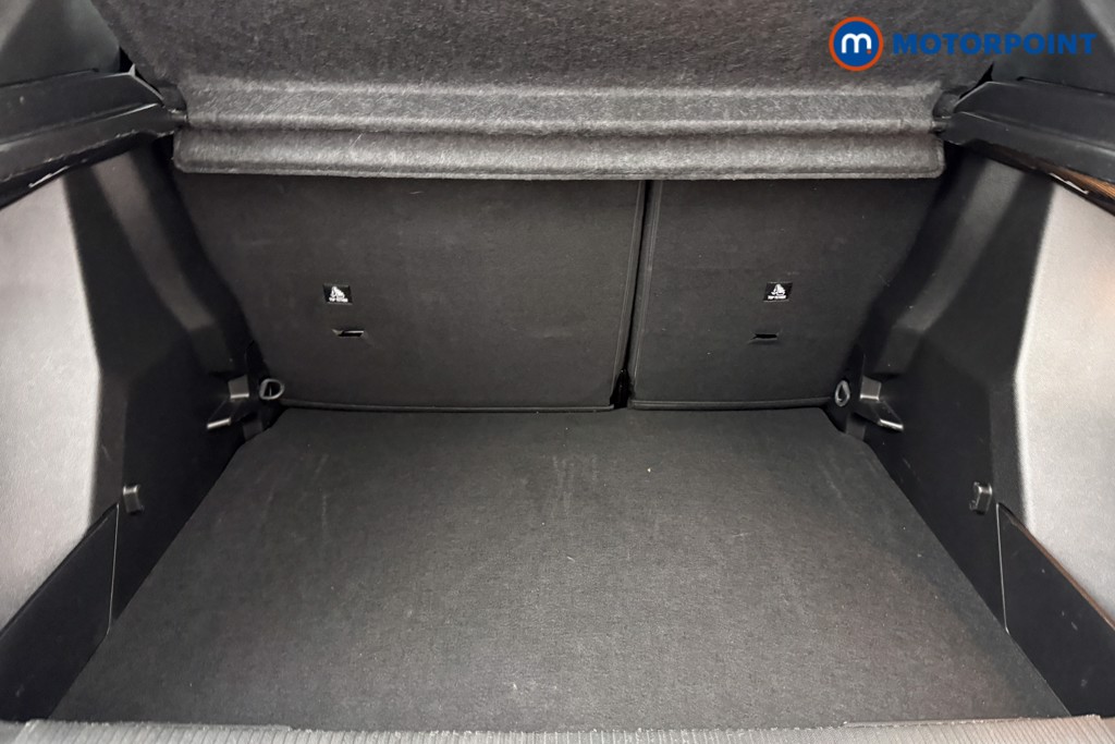 Peugeot 2008 Allure Manual Petrol SUV - Stock Number (1630174) - 20th supplementary image