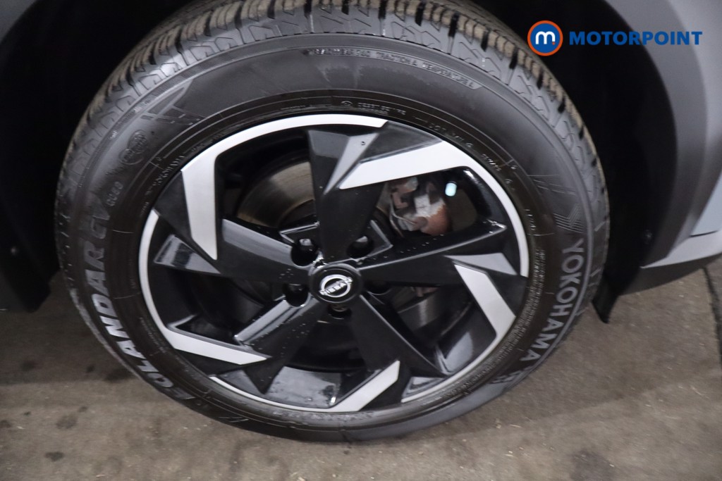 Nissan Juke N-Connecta Automatic Petrol SUV - Stock Number (1630182) - 10th supplementary image
