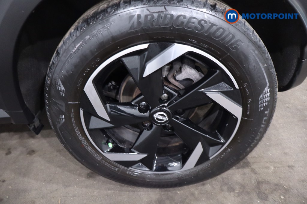 Nissan Juke N-Connecta Automatic Petrol SUV - Stock Number (1630182) - 12th supplementary image