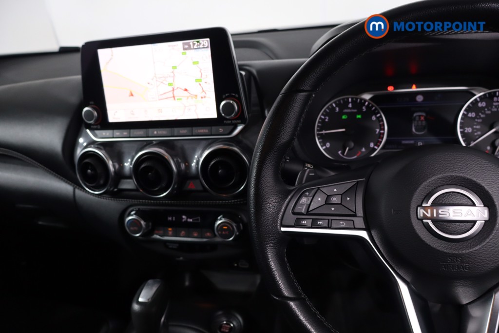 Nissan Juke N-Connecta Automatic Petrol SUV - Stock Number (1630182) - 19th supplementary image