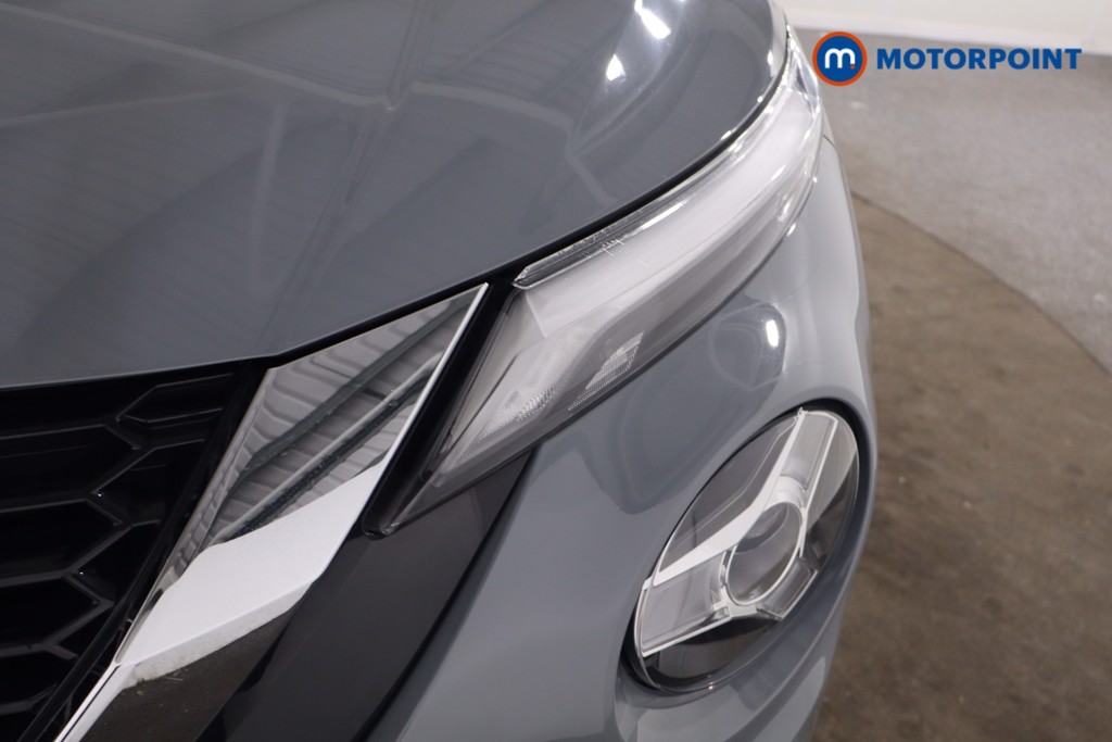 Nissan Juke N-Connecta Automatic Petrol SUV - Stock Number (1630182) - 32nd supplementary image