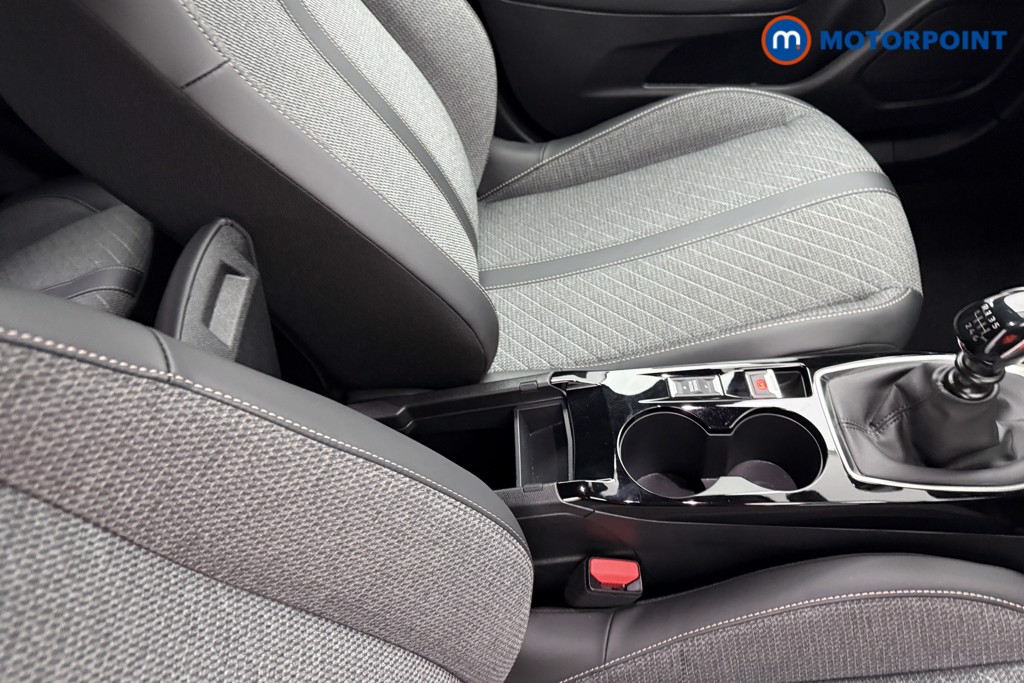 Peugeot 2008 Allure Manual Petrol SUV - Stock Number (1630203) - 13th supplementary image