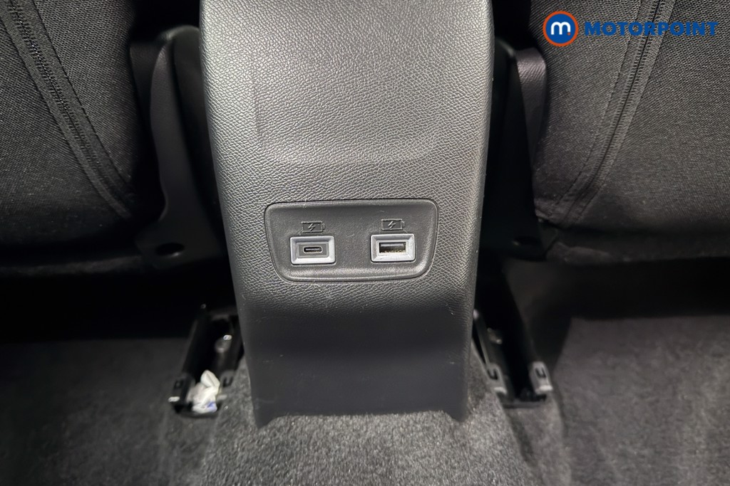 Peugeot 2008 Allure Manual Petrol SUV - Stock Number (1630203) - 19th supplementary image