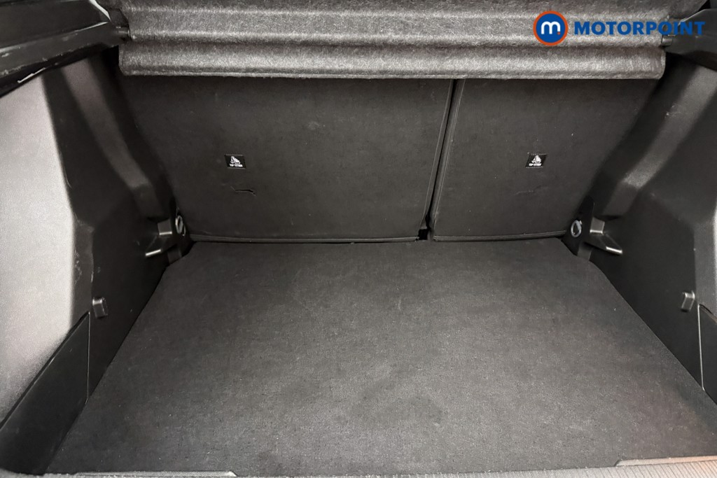 Peugeot 2008 Allure Manual Petrol SUV - Stock Number (1630203) - 21st supplementary image