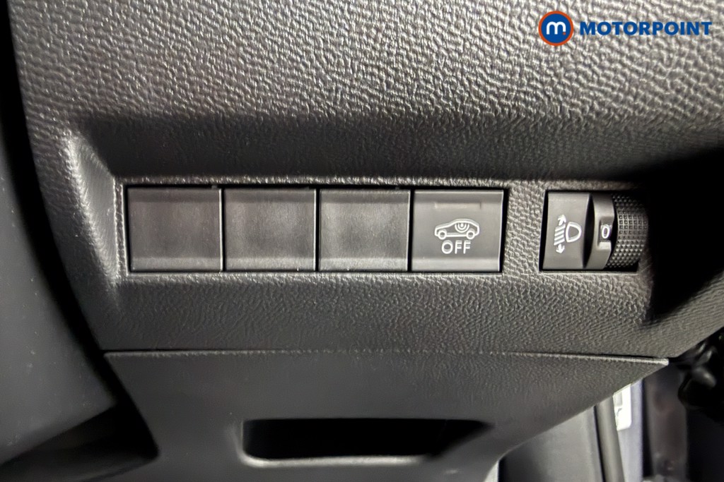 Peugeot 2008 Allure Manual Petrol SUV - Stock Number (1630217) - 5th supplementary image