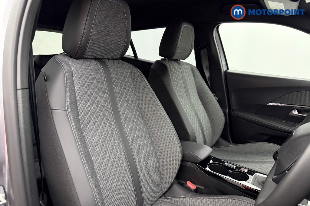 Peugeot 2008 Allure Manual Petrol SUV - Stock Number (1630217) - 14th supplementary image