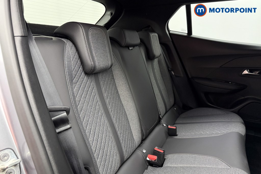 Peugeot 2008 Allure Manual Petrol SUV - Stock Number (1630217) - 19th supplementary image